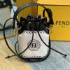 FD8BS010-DDB　フェンディ FENDI 2020年最新入荷 モン トレゾール バケットバッグ トートバッグ 2way ショルダーバッグ ホワイトレザー プリント
