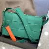 BOV578004GL-aj　ボッテガヴェネタ BOTTEGAVENETA 2020年最新入荷 パデッド カセット 斜め掛け ショルダーバッグ ラムスキン