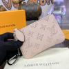 M69508-057　ルイヴィトン LOUIS VUITTON 2020年最新入荷 ポシェット クレ 小銭入れ ジッピーウォレット ファスナー長財布 コインケース マヒナレザー