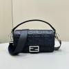 FD8BR600YWL-168　フェンディ FENDI 2024年最新入荷 ミディアム バゲットバッグ トップハンドルバッグ 2way 斜め掛け ショルダーバッグ レディースかばん クロスボディバッグ