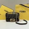 FD8BS017BSK-168　フェンディ FENDI 2024年最新入荷 ミニ バケットバッグ トートバッグ 2way 斜め掛け ショルダーバッグ クロスボディバッグ レディースかばん