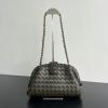 BOV785807MG-aj　ボッテガヴェネタ BOTTEGAVENETA 2024年最新入荷 チェーン付き ティーン ローレン1980 クラッチバッグ レディース ショルダーバッグ 濃い緑