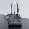 BOV796569SK-aj　ボッテガヴェネタ BOTTEGAVENETA 2024年最新入荷 スモール パラシュート ショルダーバッグ レディース ホーボーバッグ