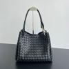 BOV796571BK-aj　ボッテガヴェネタ BOTTEGAVENETA 2024年最新入荷 ラージ パラシュート ショルダーバッグ レディース ホーボーバッグ