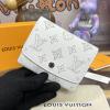 M11802-057　ルイヴィトン LOUISVUITTON 2024年最新入荷 ポルトフォイユ イリス コンパクト フラップ財布 ミニウォレット マヒナレザー レディース