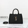 GG795349PBK-057　グッチ GUCCI 2024年最新入荷 フック クロージャー付き スモール トートバッグ ハンドバッグ 2way ショルダーバッグ レディース レザー