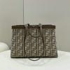 FD8BH374BKF-168　フェンディ FENDI 2024年最新入荷 ピーカブー ソフト ラージ トートバッグ 2way ショルダーバッグ ウィメンズ ブリーフケース