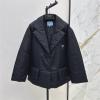 WTPD25010-XG プラダ PRADA 2025年新作 ロングスリーブ ブレザーダウン Vネック パファー ジップジャケット アウターコート リサイクルナイロン レディース