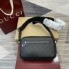 GG850242PBK-GH グッチ GUCCI 2026年新作 GGエンブレム スモール クロスボディバッグ メンズ レザー 高質感